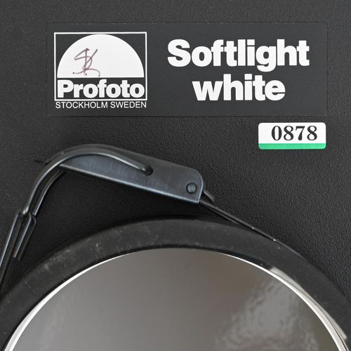 thumbnail-2 for Profoto White Softlight Beauty Dish Reflector (20.5") 100608